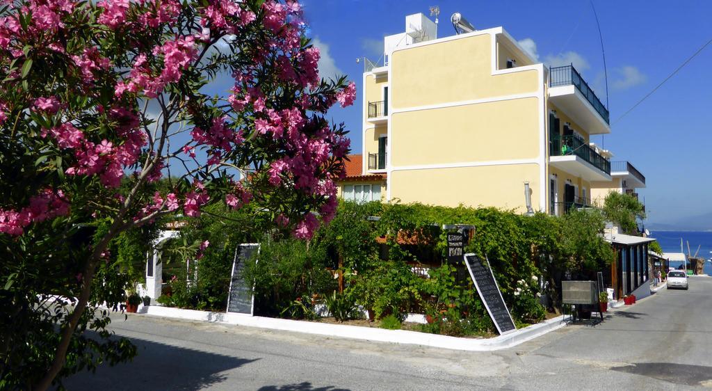 Cohyli Hotel Ireo  Exterior photo